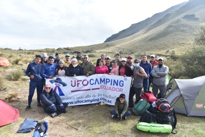 Un grupo de 29 personas realizó un campamento ufológico durante 25 horas.