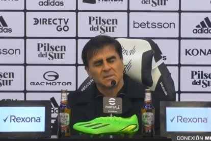 El estratega argentino Gustavo Quinteros reconoció ser un fiel admirador de la banda argentina Enanitos Verdes.