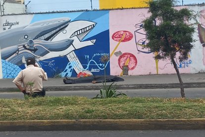 El muerto en la vereda.