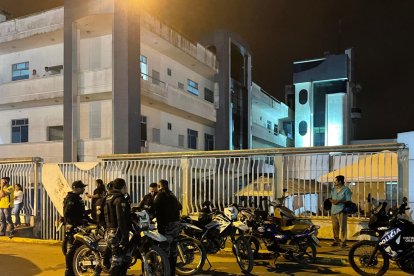 La víctima del primer atentado murió en la sala de emergencias del hospital Gustavo Domínguez.