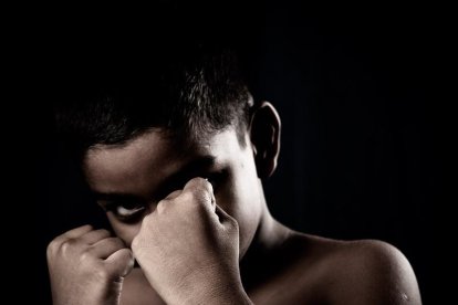 Una de las reacciones de un niño que recibe un apodo puede ser la violencia.