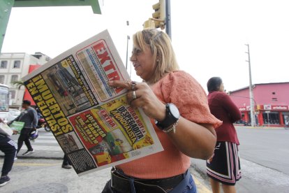 Jacqueline Esterilla leía con una sonrisa de oreja a oreja los premios que ‘lanza’ EXTRA.
