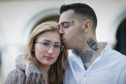 Tony Garnett ahora quiere volver con su familia tras haber fracasado su relación con la refugiada