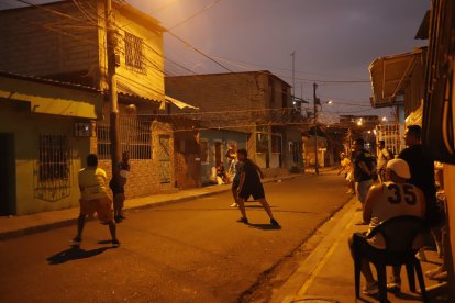 Hacer deportes entre 'panas' es una de las prácticas que quieren conservar.