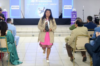 ayana Chano, jugadora del Deportivo Ibarra, lució un traje típico de la comunidad de Zuleta.