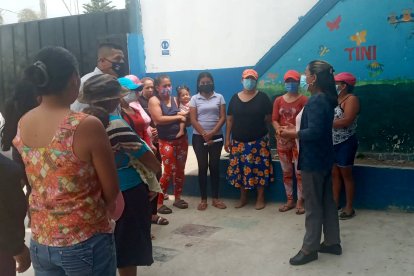 Personal de la Subsecretaría de Educación convocó a los padres de familia.