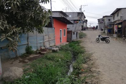 En el bloque 4 de Flor de Bastión, en el noroeste, fue herido otro sujeto.