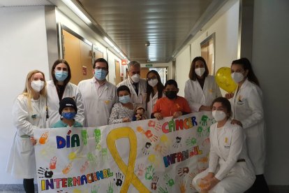 Personal médico de la Clínica Universidad de  Navarra acogió con mucho cariño a Thiago.