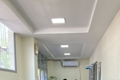 Pacientes de otros puntos del país se desplazan hasta el centro de salud.