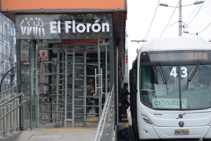 El hecho ocurrió en la parada de El Florón, sentido sur-norte.