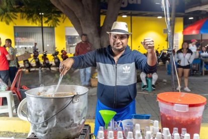 La venta del canelazo fue un éxito. ¿Será que esta fue la estación favorita del cargado?