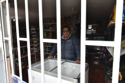 Los vecinos han optado por blindarse con barrotes y alarmas comunitarias.