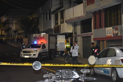 Policía motorizada patrulló en busca de los sospechosos, sin tener resultados.