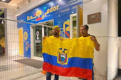 Ecuatorianos llegaron hasta el hotel donde se hospeda la Tri
