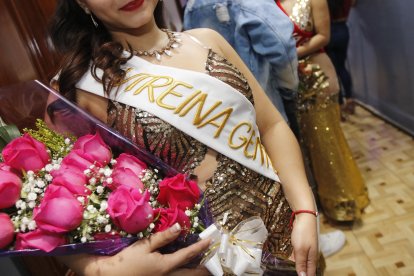 La virreina fue Sofía, manabita de 23 años. Ella trabaja desde hace ocho meses en 
el local.