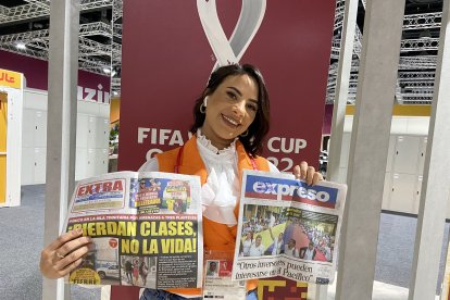 La comunicadora de la cadena deportiva AlKass, de Catar, posó feliz con EXTRA y EXPRESO.