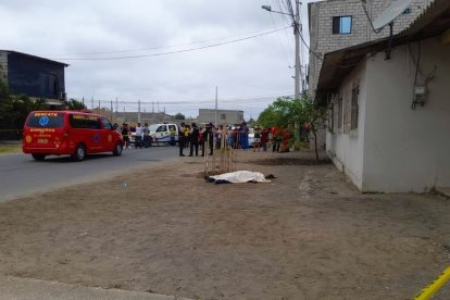 A Álex Moreira Vera le dieron plomo cuando iba en moto por el barrio Enríquez Gallo.
