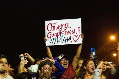Los fans expresaron su cariño a la cantante chilema