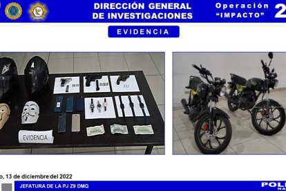 Entre las evidencias hubo motocicletas y máscaras similares a las de una serie de Netflix.