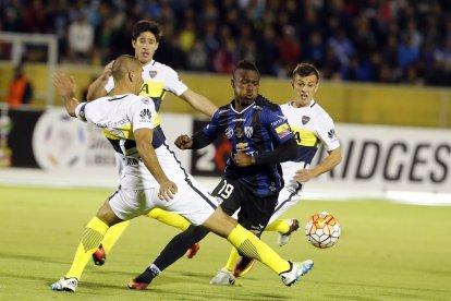 El Tin Angulo fue la figura de los rayados en la Copa Libertadores de 2016.