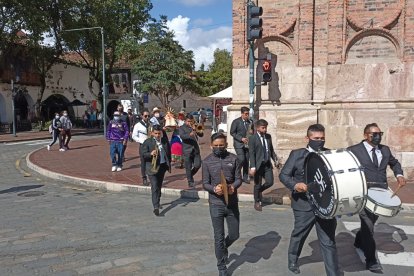 Con la bendición de los panes de pascua y la chica se acerca la procesión del Pase del Niño Viajero que se desarrollará el domingo en Cuenca.