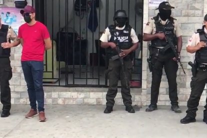 Luis Cetre fue asesinado mientras trabajaba en su barbería.