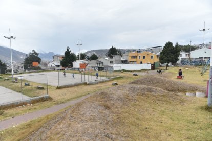 El parque donde se ubica la UPC no tiene mucha afluencia de vecinos.