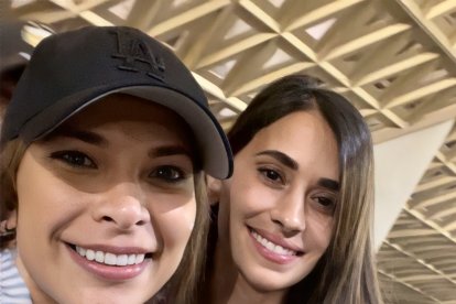 En Catar tuvo la oportunidad de fotografiarse con la esposa de Lionel Messi.