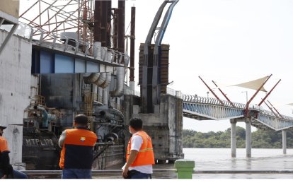 La alerta de las barcazas a la deriva fue lanzada la mañana del martes 27 de diciembre