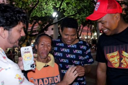 los teatreros Daricomic, Segu Segu y Jesús, fueron premiados por el Loco Crespo