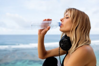 El agua debe acompañarte siempre.