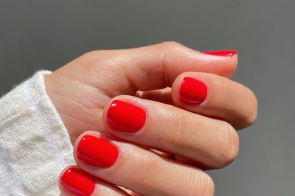 Rojo. Es un color clásico y atemporal que nunca pasa de moda. Siempre va a estar ‘in’.