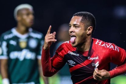 Vitor Roque es una de las estrellas que tendrá Brasil en el Sudamericano Sub 20.