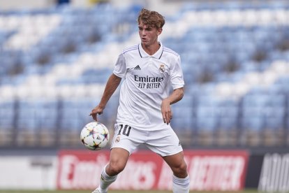 El argentino Nico Paz milita en el equipo juvenil del Real Madrid.