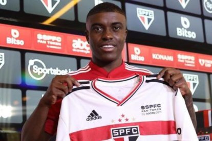 El número 21 de Jhegson Méndez, en honor a su padre