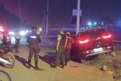 El vehículo en el cual se movilizaba la víctima.