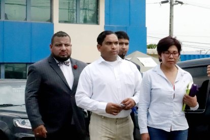 La defensa de la víctima y su madre, Elizabeth Otavalo no creen el cuento que dijo el procesado.