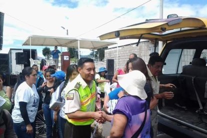 Changoluisa tiene recuerdos de su labor comunitaria.