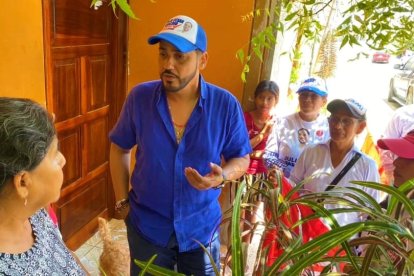 El nombre de Julio César Farachio, fallecido representante de la alianza 2 - 3 - 35, ha sido apoyado por 1.723 personas, según el CNE.