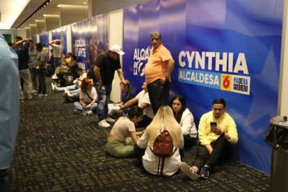 En el Centro de Convenciones, al norte de la urbe porteña, fue la concentración del PSC, la cual se ‘aguó’ con los resultados preliminares.