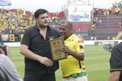 Aquiles Álvarez también fue directivo de Barcelona, uno de los ‘ídolos del Astillero’.