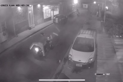 Cámaras de seguridad captaron el asesinato de la mujer, de 31 años.