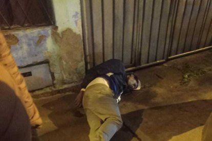 El tercer cuerpo fue encontrado a unos 20 metros del lugar del ataque.