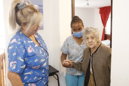 Teresa trabajó en Solca y fue jefa de laboratorio por más de 40 años.