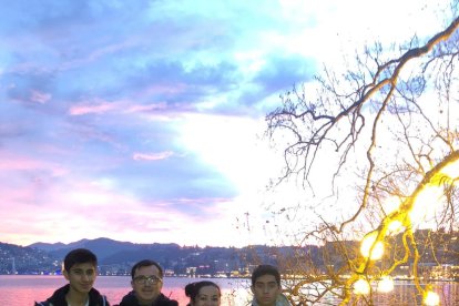 El futbolista con su familia, que lo apoya en todos los partidos.