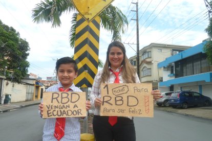 Cinthia Quinde y su hijo son fanáticos de la agrupación mexicana.