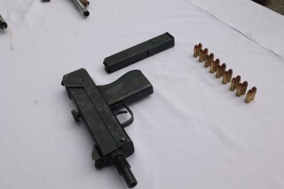 Estas son las evidencias halladas en uno de los inmuebles donde se desplegaron los 16 allanamientos para dar con los responsables.