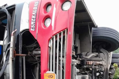 El bus de placa EAA-3008 cubría la ruta Esmeraldas-Santo Domingo.