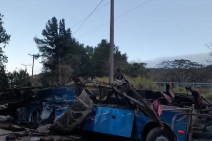 En el bus iban migrantes de distintos países.