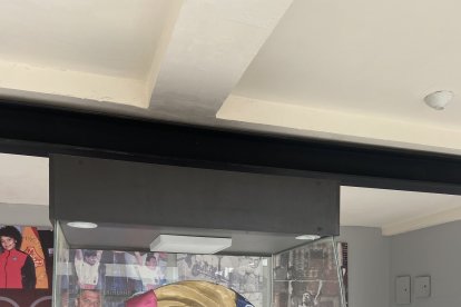 La medalla de oro hecha en gigante, el mejor estímulo para los niños y jóvenes en el deporte.